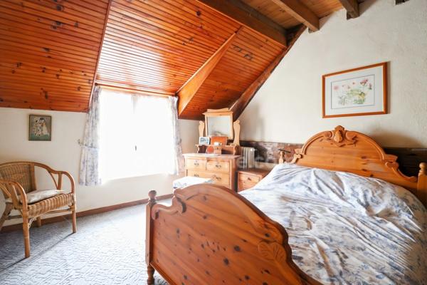 Maison de Charme 177 m² - 9 pièces- 3/4 Chambres - Gîte - Atelier - Terrain 415 m²- 87190 SAINT LEGER MAGNAZEIX