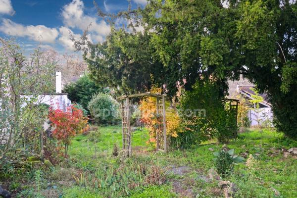 Maison de Charme 177 m² - 9 pièces- 3/4 Chambres - Gîte - Atelier - Terrain 415 m²- 87190 SAINT LEGER MAGNAZEIX