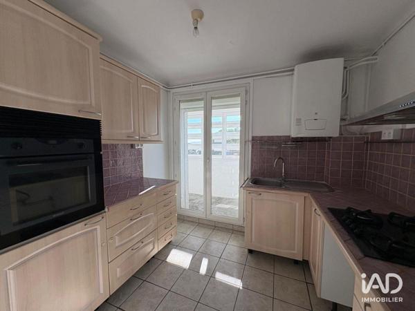 Location appartement 3 pièces 61 m² Saint-Raphaël