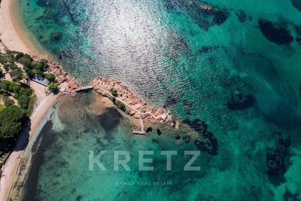 DOMAINE EXCEPTIONNEL LES PIEDS DANS L’EAU