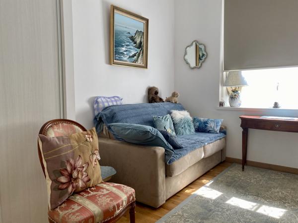 SECTEUR HOTEL DE VILLE – MAGNIFIQUE APPARTEMENT AVEC CAVE ET STATIONNEMENT !