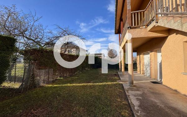 Appartement à louer    3 pièces •  Saint-Étienne-de-Saint-Geoirs