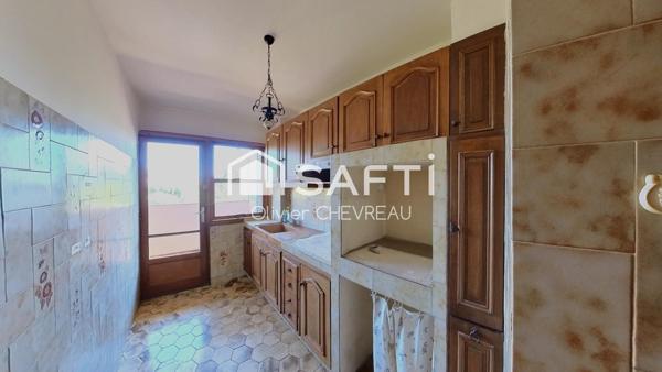 T4 avec balcon et cave, résidence gardiennée