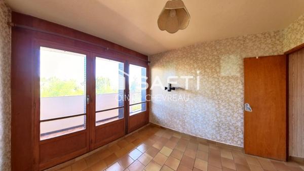 T4 avec balcon et cave, résidence gardiennée