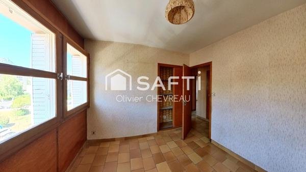 T4 avec balcon et cave, résidence gardiennée