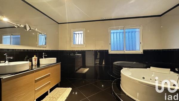 Maison à vendre 6 pièces 265 m² Naintré