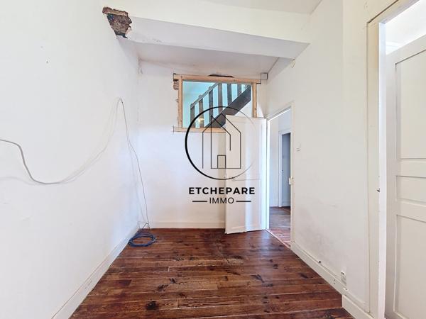 Mauléon-Licharre (64130) Maison centre ville de Mauléon-Licharre