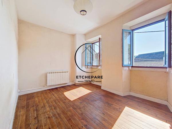 Mauléon-Licharre (64130) Maison centre ville de Mauléon-Licharre