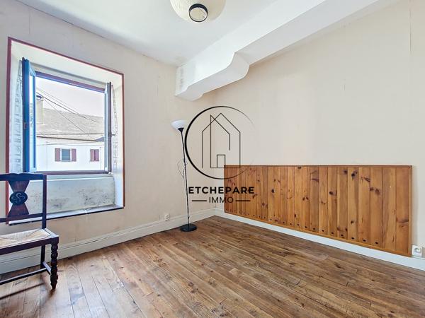 Mauléon-Licharre (64130) Maison centre ville de Mauléon-Licharre