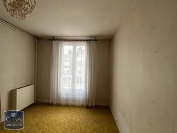 Appartement à louer 4 pièces 77m²