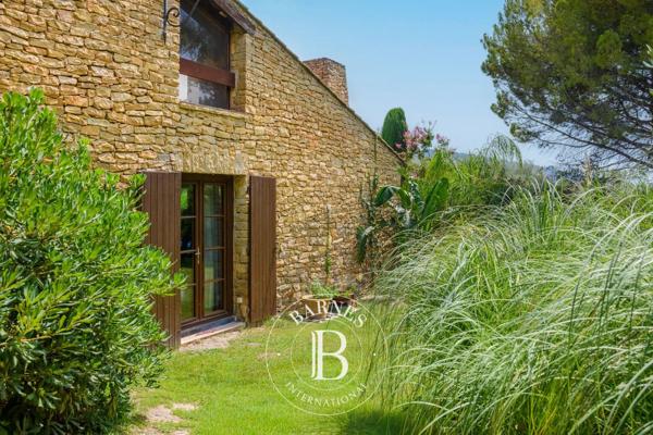Saint-Cyr-sur-Mer, Maison 4 Chambres -  230 m² à vendre
