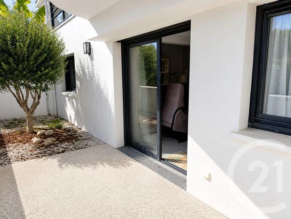 Appartement T4 à vendre  4 pièces - 83,70 m 2   LA ROCHELLE  - 17