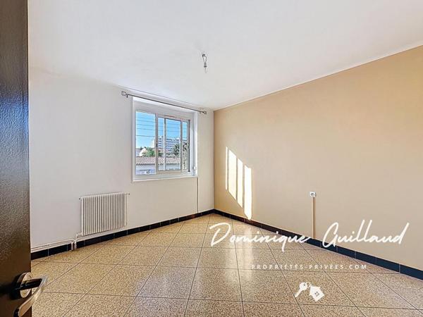 Maison -5 pièces-Nîmes (secteur Jean-Jaurès / place Séverine)