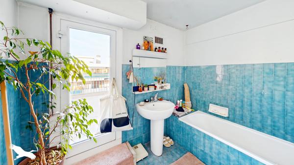 Appartement à vendre |  Marseille 05 |  2 pièces | 63,2 m²