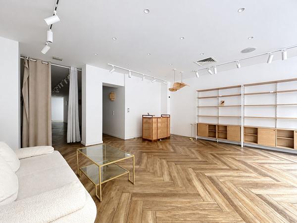 59000 LILLE Local commercial -115 m2 avec cave de 32m2 - en très bon état