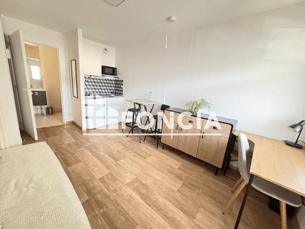 Location Studio meublé 18.33 m² - 19 RUE BOREAU Angers 49000