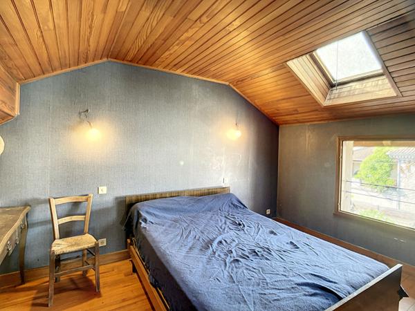 A vendre Immeuble de rapport avec maison T5, Local commercial et appartement