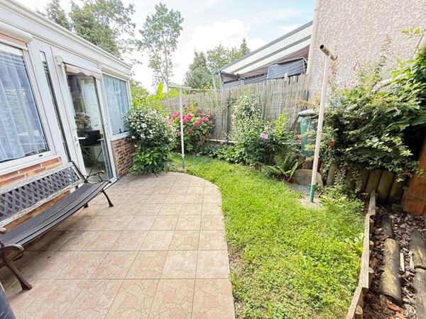 Maison Elancourt 5 pièce(s) 10 m2