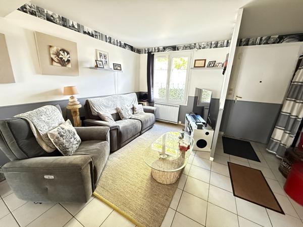 Maison Elancourt 5 pièce(s) 10 m2