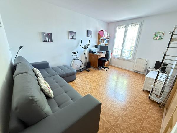 Maison Elancourt 5 pièce(s) 10 m2