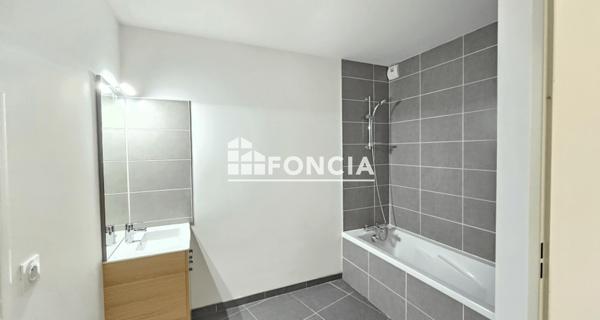Location Appartement 3 pièces 59.8 m² - Mérignac 33700