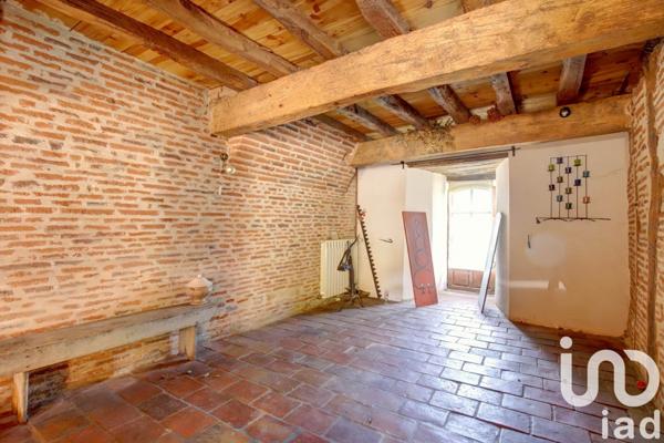 Maison de village 10 pièces de 364 m² à Brens (81600)