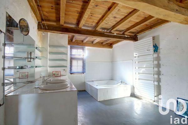 Maison de village 10 pièces de 364 m² à Brens (81600)