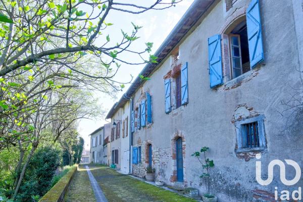 Maison de village 10 pièces de 364 m² à Brens (81600)