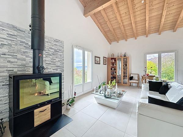 Villa d'exception avec vue panoramique sur le Léman et les Mémises