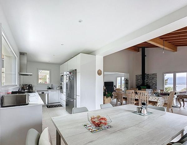 Villa d'exception avec vue panoramique sur le Léman et les Mémises