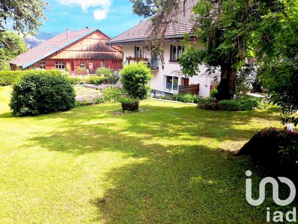 Ferme 11 pièces de 370 m² à Montlebon (25500)