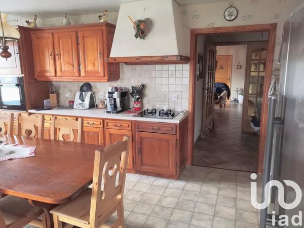 Ferme 11 pièces de 370 m² à Montlebon (25500)