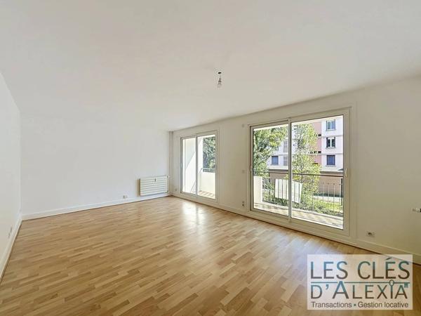 A LOUER - T3 lumineux avec balcon - GARAGE - CAVE