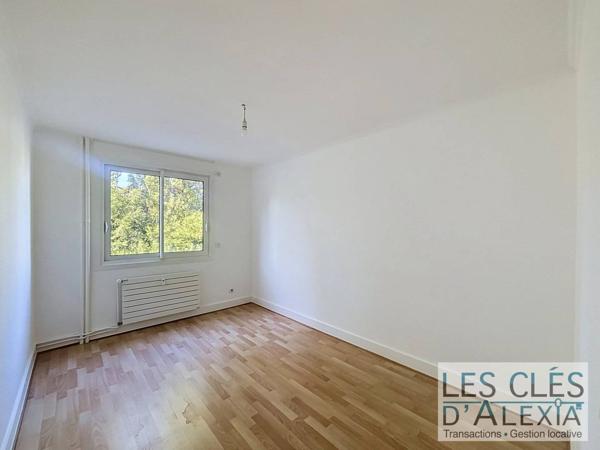 A LOUER - T3 lumineux avec balcon - GARAGE - CAVE
