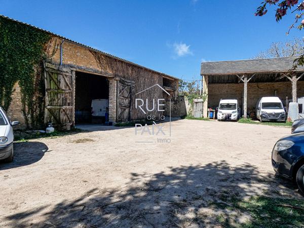 86330 SAINT JEAN DE SAUVES Maison Saint Jean De Sauves 6 pièce(s) 138.98 m2