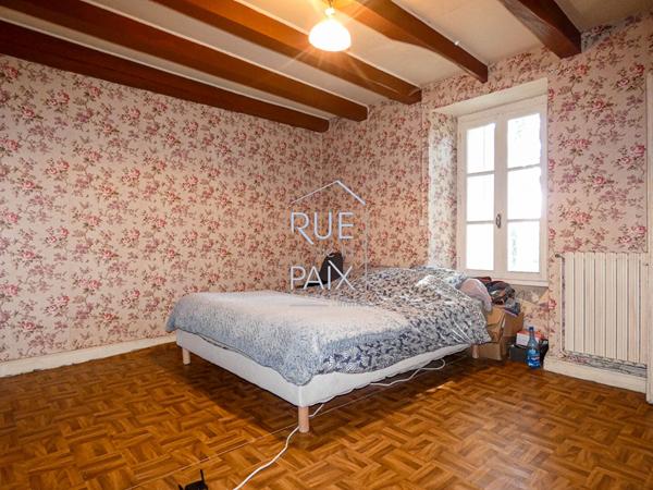 86330 SAINT JEAN DE SAUVES Maison Saint Jean De Sauves 6 pièce(s) 138.98 m2