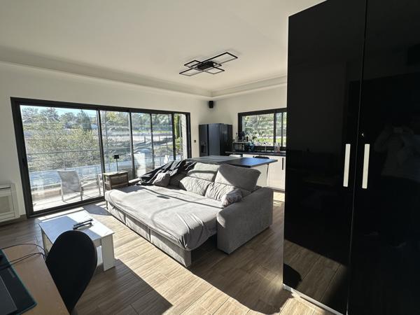 Maison 8 pièces - 143 m² Exclusivité efficity