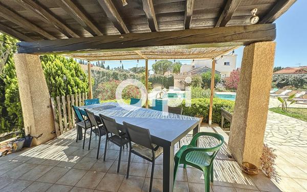 Maison à vendre    5 pièces •  Pia