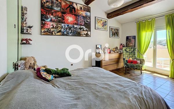 Maison à vendre    5 pièces •  Pia