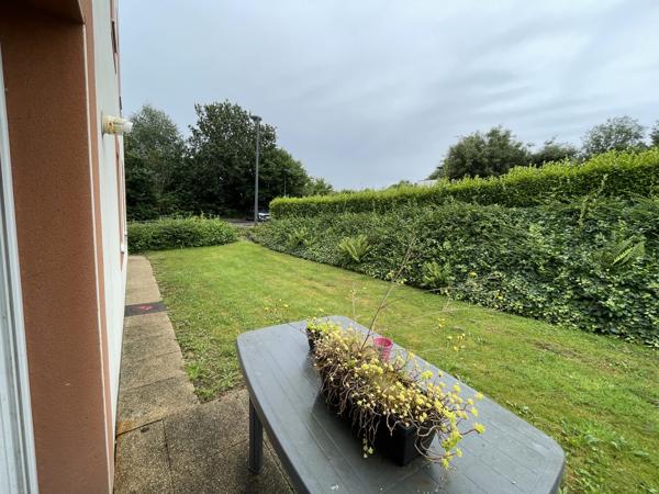 QUIMPER A VENDRE APPARTEMENT DE 2013 T2BIS AVEC LOCATAIRE EN PLACE