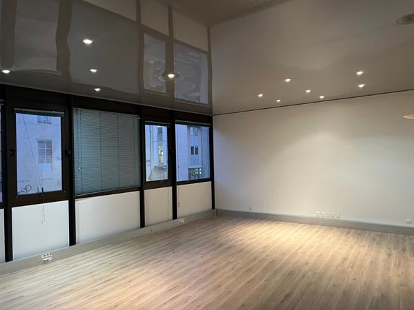 IMMEUBLE DE BUREAUX en PLEIN CENTRE VILLE