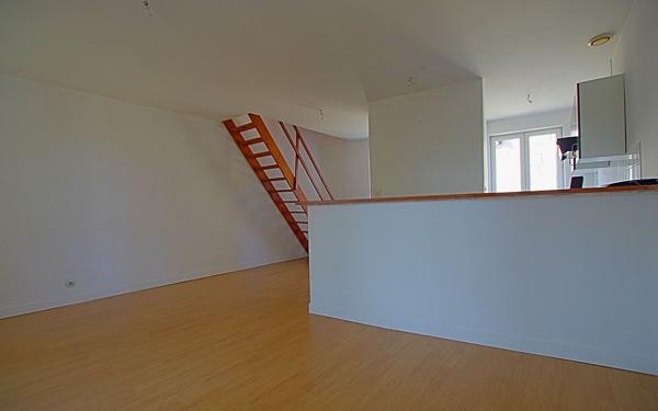 Maison à vendre    2 pièces •  Ham