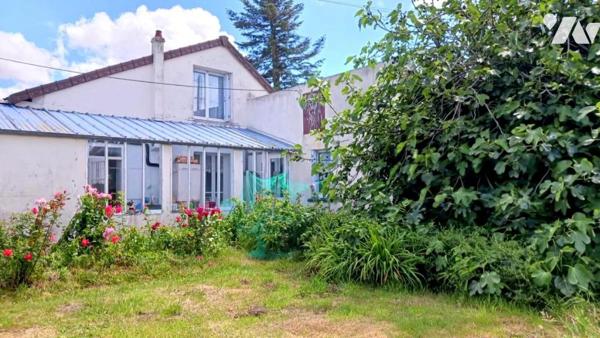 A 600 mètres du port des Flamands - maison à rénover avec dépendances et terrain constructible