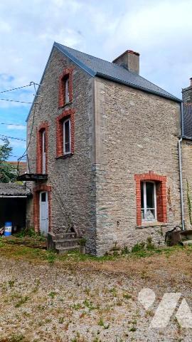 A 600 mètres du port des Flamands - maison à rénover avec dépendances et terrain constructible