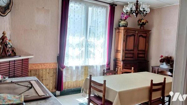 A 600 mètres du port des Flamands - maison à rénover avec dépendances et terrain constructible
