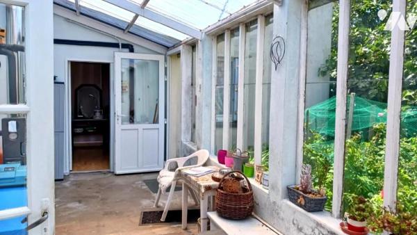 A 600 mètres du port des Flamands - maison à rénover avec dépendances et terrain constructible