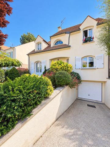 Pavillon 6 pièces 150m²