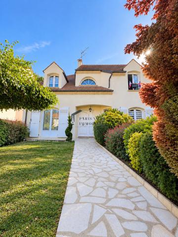 Pavillon 6 pièces 150m²