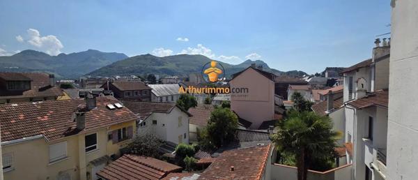 Vente                                                      Appartement
                        
                     2 pièces                      33 m2                     à Lourdes