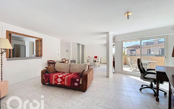 Appartement à vendre    4 pièces • 111,21 m2 Saint-Raphaël